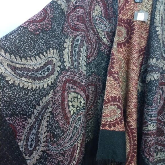 Avenue  Knit Ruana Wrap Shawl Tapestry Paisley Black Burgundy Fringe Plus Sized - Picture 5 of 13